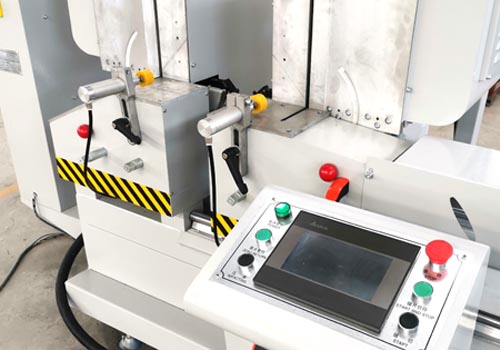 Aluminum CNC cutting machine touch screen