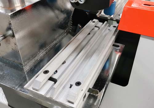 uPVC glazing bead saw dies