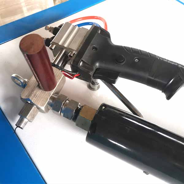 Hotmelt extruder glue gun